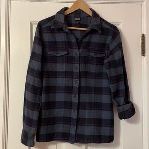 Patagonia women's Fjord flannel shirt, Size 4